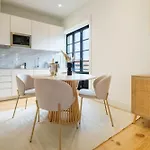 Art Deco 32 Luxury 2Br Apartment Downtown Metro Ac