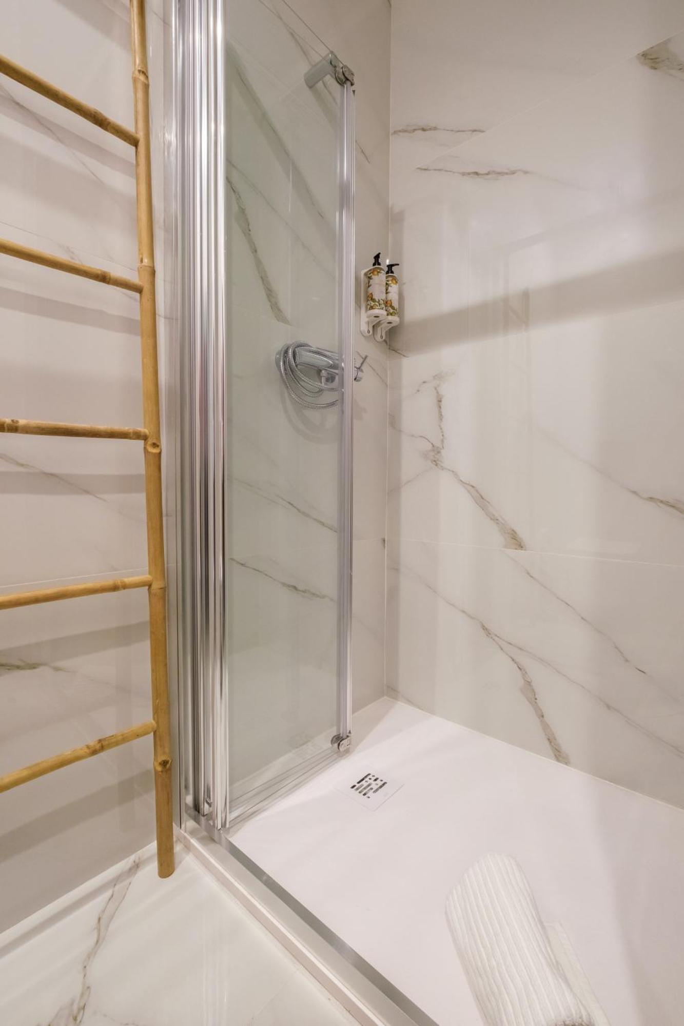 Art Deco 32 Luxury 2br Downtown Metro Ac * Oporto