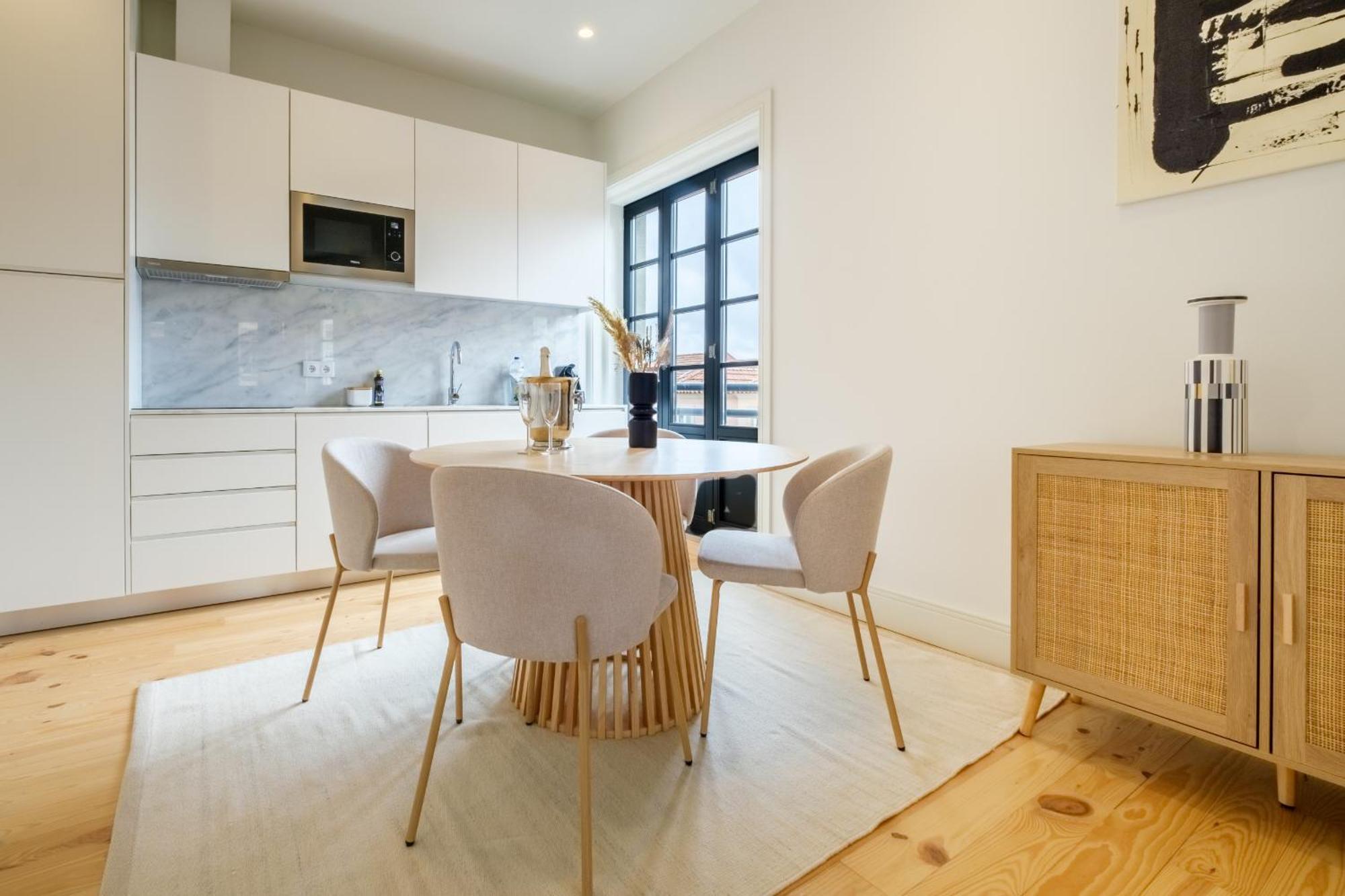 Appartement Art Deco 32 Luxury 2br Downtown Metro Ac Oporto