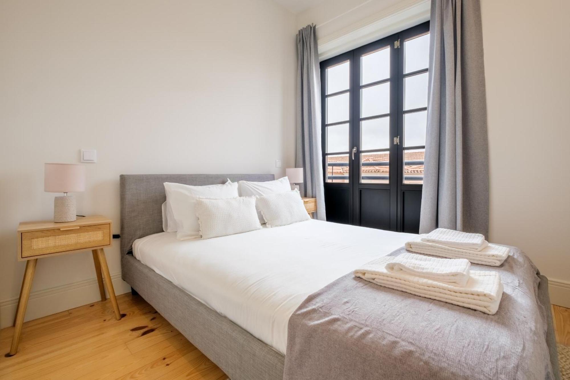Appartement Art Deco 32 Luxury 2br Downtown Metro Ac Oporto