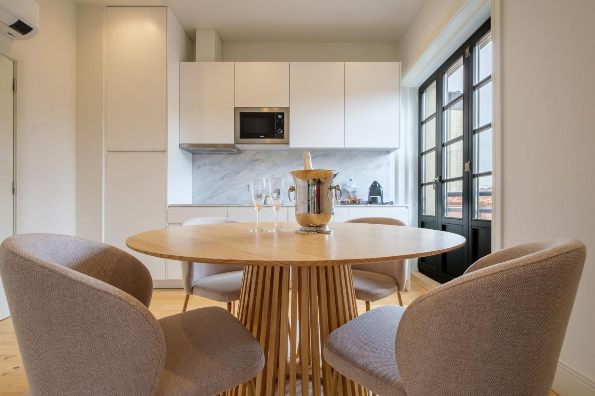 Appartement Art Deco 32 Luxury 2br Downtown Metro Ac *